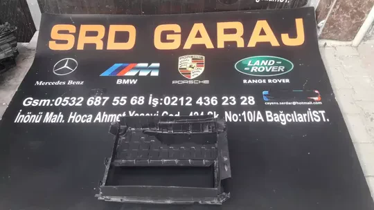 Renault Captur Radyatör Davlumbazı 21559294R