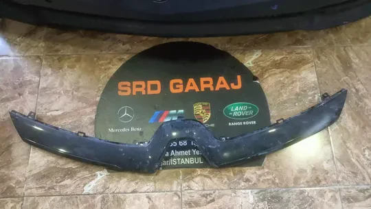 Renault Clio 4 Ön Panjur Üst Kaplaması 620787878R