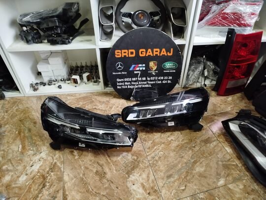 Renault Clio 5.5 Sağ Sol Far 260103507R 2606000149R