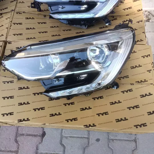 Renault Megane 4 Touch 2016- Far Sıfır Taiwan 260601571 260102686R