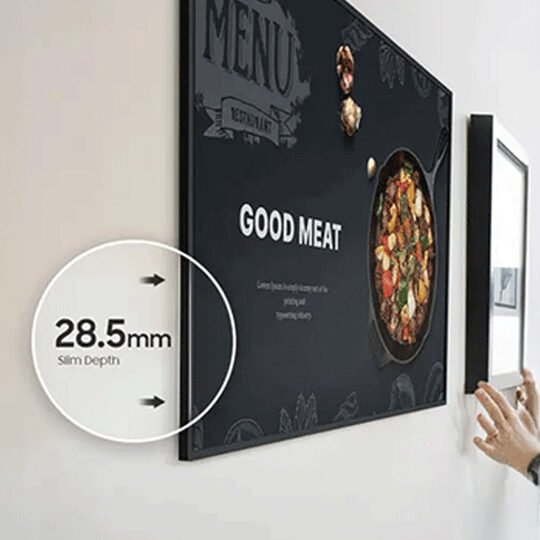 Samsung QM32C 32 İnç Full HD Profesyonel Signage Ekran