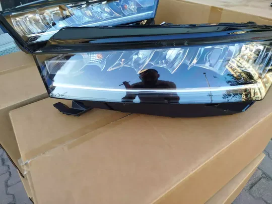 Skoda Octavia 2021-24 Sıfır Yns Sağ Sol Far 5E4941015 5E4941016