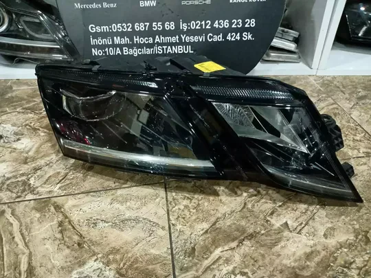 Skoda Oktavia Sağ LED Far