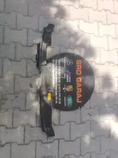 Subaru İmpreza Ön Tampon Izgara Kapağı Orjinal 2017- 57731FL150