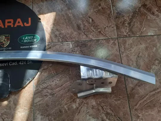 Tesla Model 3 2017-20 Ön Tampon Demiri 1084894-00-B