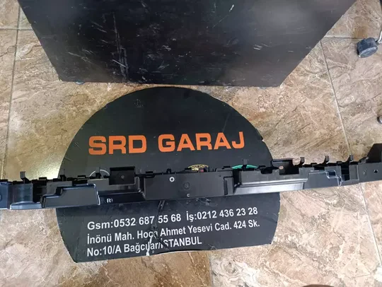 Tesla Model Y Arka Tampon Braketi Orta 1494045-00-A