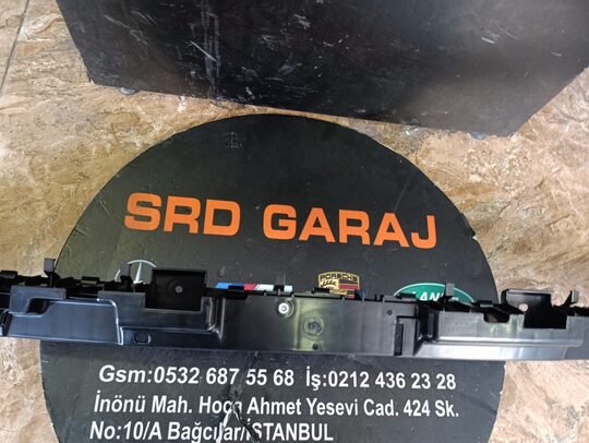 Tesla Model Y Arka Tampon Braketi Orta 1494045-00-A