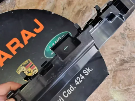 Tesla Model Y Arka Tampon Braketi Orta 1494045-00-A