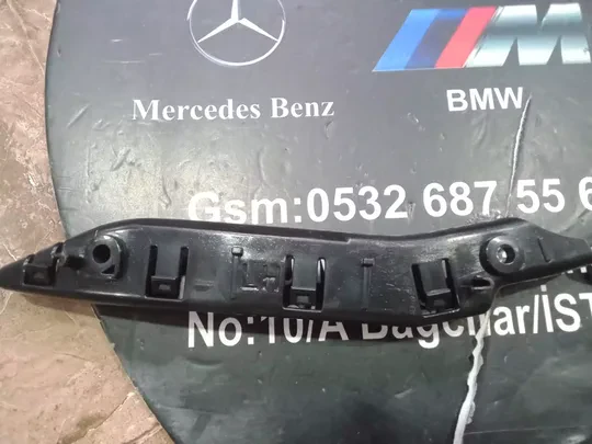 Tesla Model Y Sağ Sol Çamurluk Braketi 1493770-00-B3771-00-B