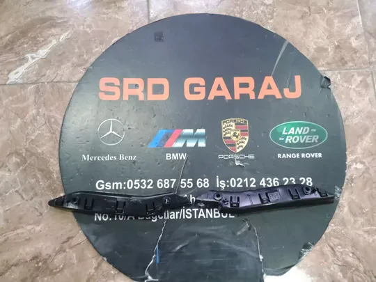 Tesla Model Y Sağ Sol Çamurluk Braketi 1493770-00-B3771-00-B