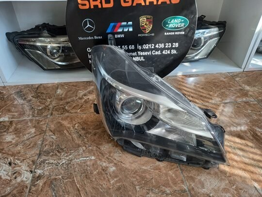 Toyota Yaris Sağ Mercekli Far