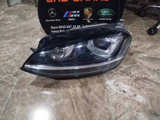 Volkswagen Golf 7 Zenon Sol Far Cam Değişmiş