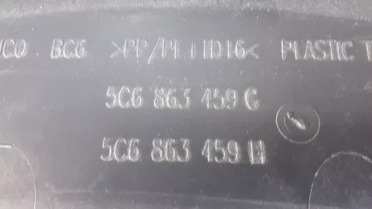 Volkswagen Jetta Arka Panel Kaplama Plastıği 5C6863459