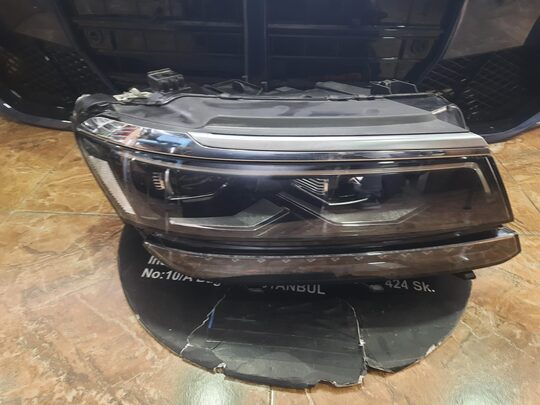 Volkswagen Tiguan Full LED Sağ Far 5NB911082A