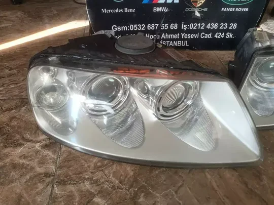 Volkswagen Touareg Sağ Sol Far Çıkma 7L6941016 7L6941015