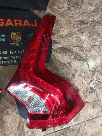 Volvo V60 Sağ Sol Stop Magnetti Marelli 714021490801 7140214490701