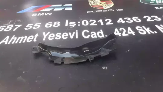 VW Golf MK7.5 1.4 GTE Sürücü Alt Plastik Trimi 5G0805946