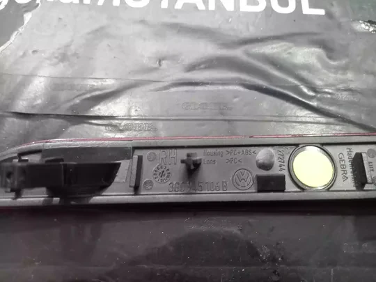VW Passat 2015-18 Sağ Dış Arka Tampon Reflektörü 3G0945106B