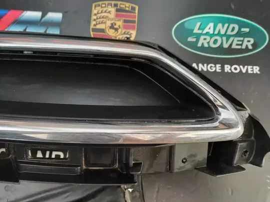 VW Passat B8 Tampon Braketi