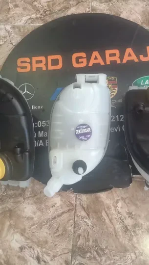 W176 Radyatör Yedek Su Deposu Sıfır İthal 2465000049