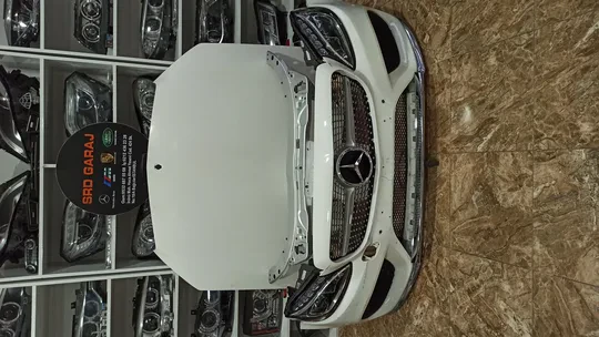 W205 C180 C200 C220 Ön Tampon