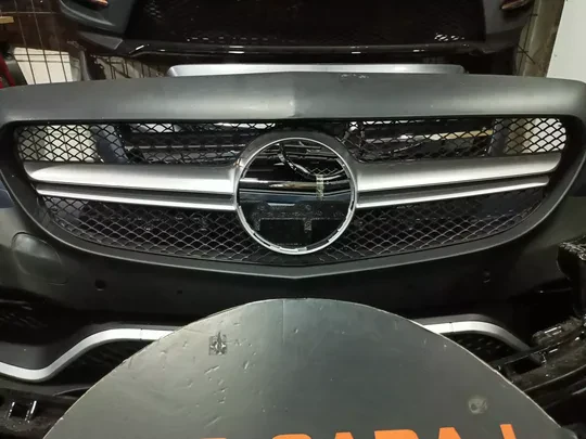 w205 C63 Ön Panjur 2200