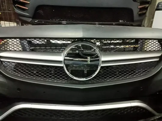 w205 C63 Ön Panjur 2200