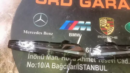 W205 W213 C253 W447 W463 Ayna Sinyali Siyah A099967201 A099967101