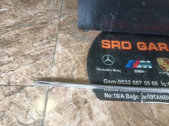 W222 2017-20 Maybach Arka Orta Nikelaj Çıkma A2228851821