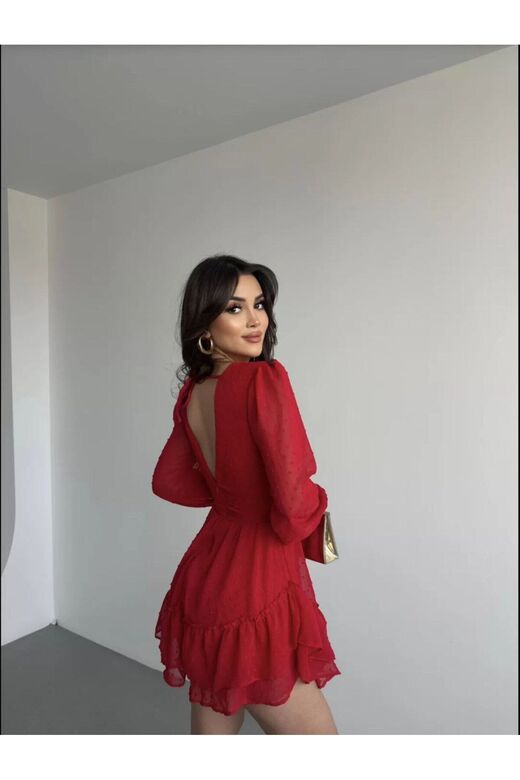 Düşük Sırt Dekolteli Kırmızı Şortlu Elbise