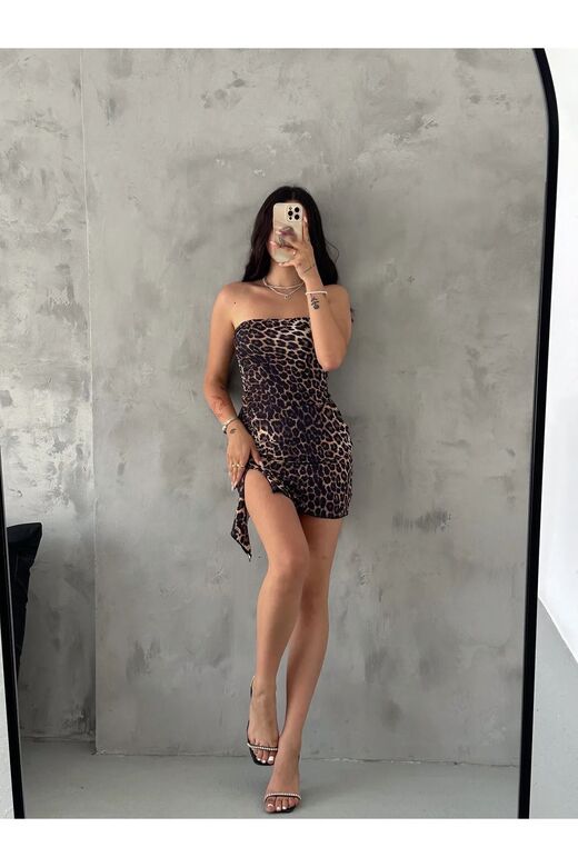 Kadın Leopar Desenli Straplez Yırtmaçlı Mini Elbise