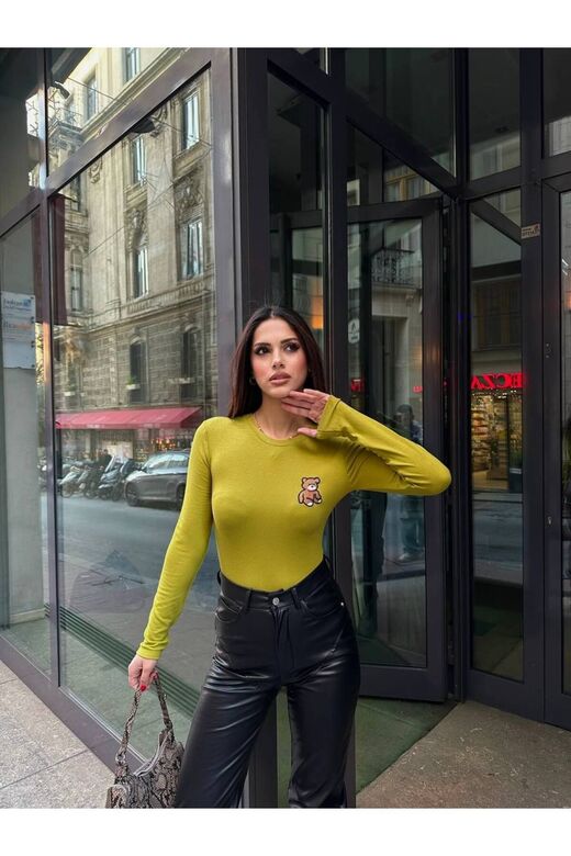 Bisiklet Yaka Yeşil Uzun Kollu Teddy Baskılı Bluz