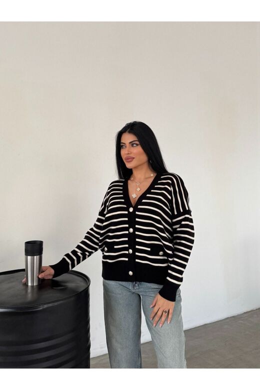 Çizgili Düğmeli Cep Detaylı  Oversize Triko Hırka