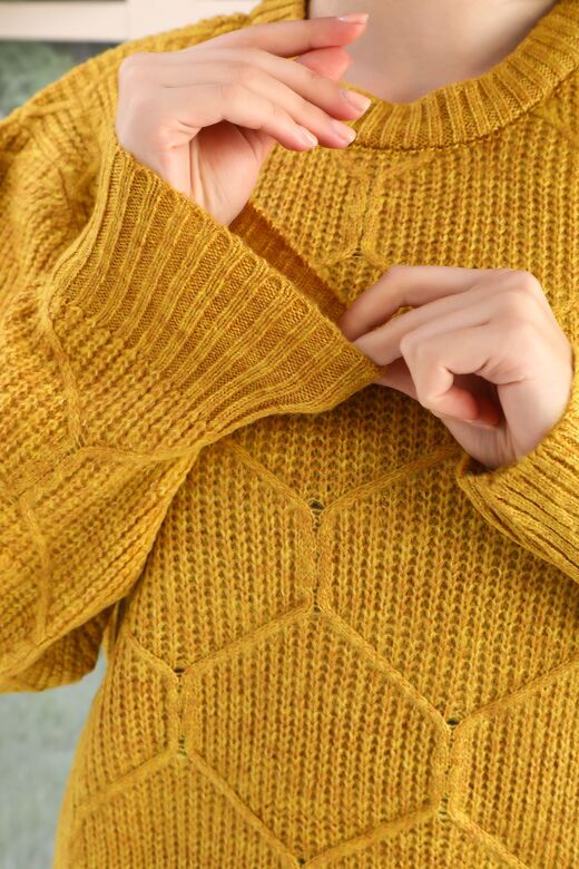 Oversize Uzun Yumuşak Petek Desen Örme Detaylı Triko Kazak