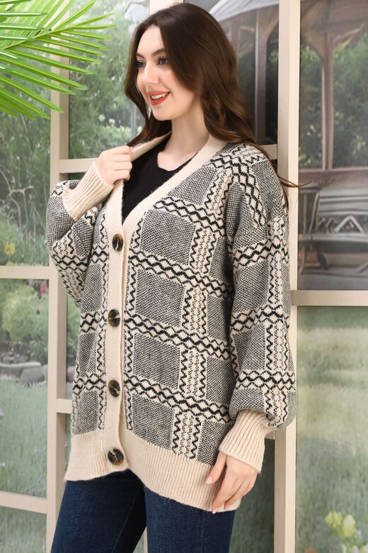 Oversize Yumuşak Kalp Desenli Örme Detaylı Düğmeli Triko Hırka