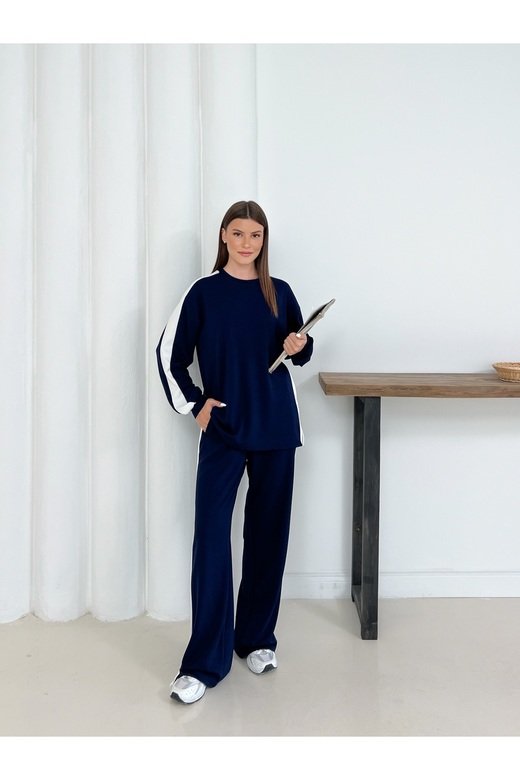 Geniş Şerit Detaylı Oversize Geniş Paça Modal Kumaş Eşofman Takım