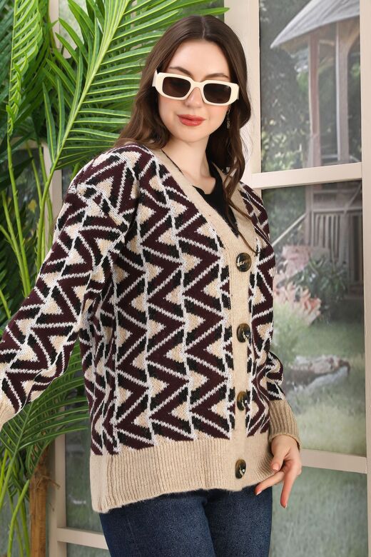 Oversize Yumuşak Örme Detaylı Düğmeli Triko Hırka