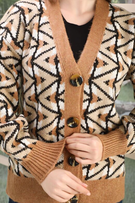 Oversize Yumuşak Örme Detaylı Düğmeli Triko Hırka