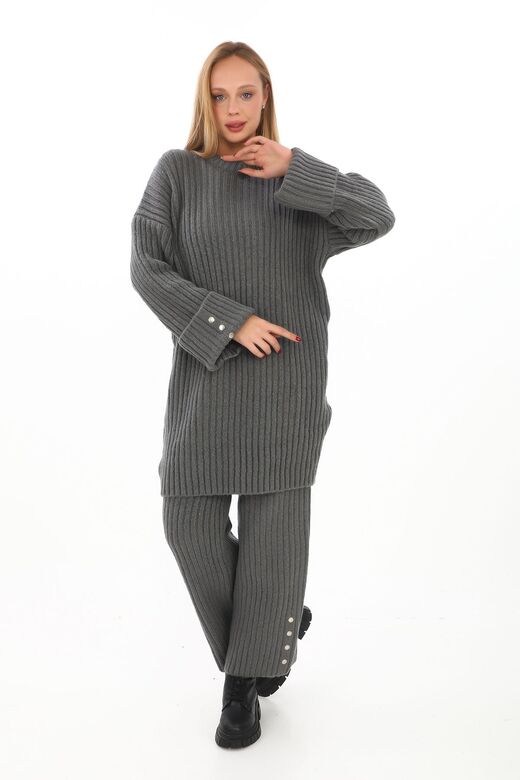 Oversize Uzun Kazak Düğme Detaylı Yumuşak  Geniş Paçalı Triko Tkım