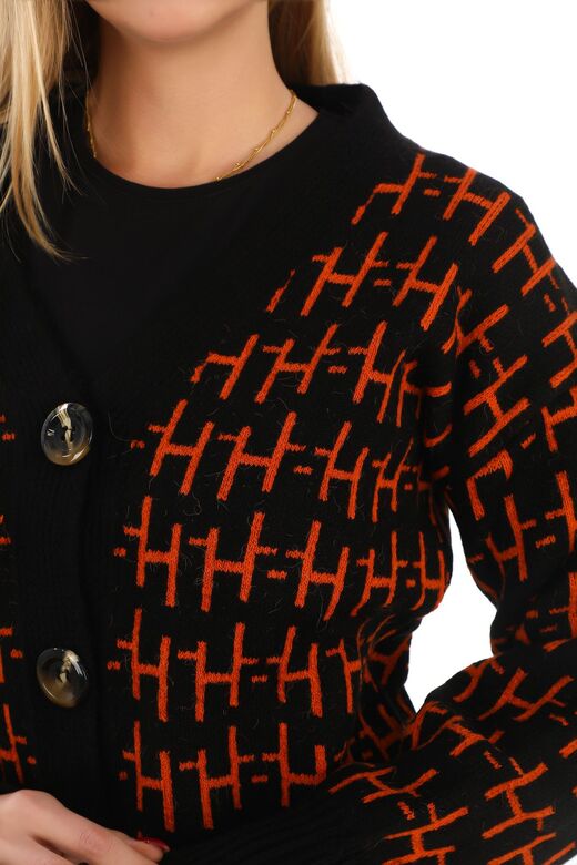 Oversize Yumuşak Örme Detaylı Düğmeli Triko Hırka