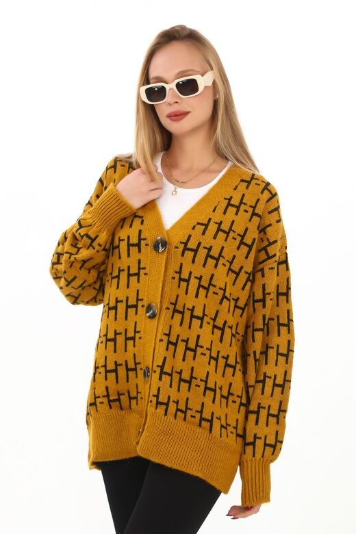 Oversize Yumuşak Örme Detaylı Düğmeli Triko Hırka