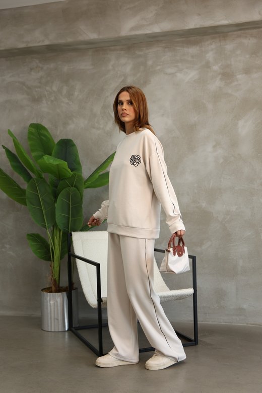 Çiçek Desenli Biyeli Oversize Geniş Paça Modal Kumaş Eşofman Takım