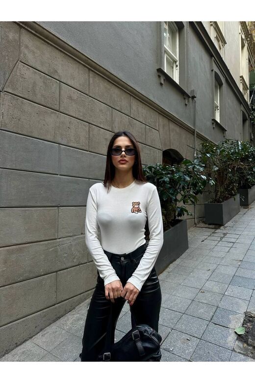 Bisiklet Yaka Beyaz Uzun Kollu Teddy Baskılı Bluz