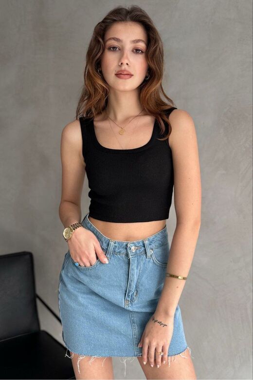 Kare Yaka Kalın Askılı Crop Fitilli Kaşkorse Kumaş Atlet