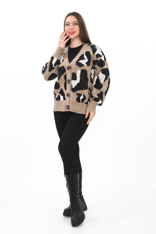 Leopar Desenli Düğmeli Oversize Örme Detaylı Triko Hırka