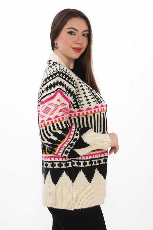 Oversize Düğmeli Örme Detaylı Triko Hırka