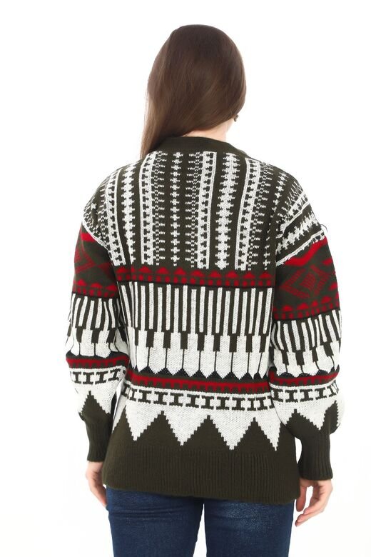 Oversize Düğmeli Örme Detaylı Triko Hırka