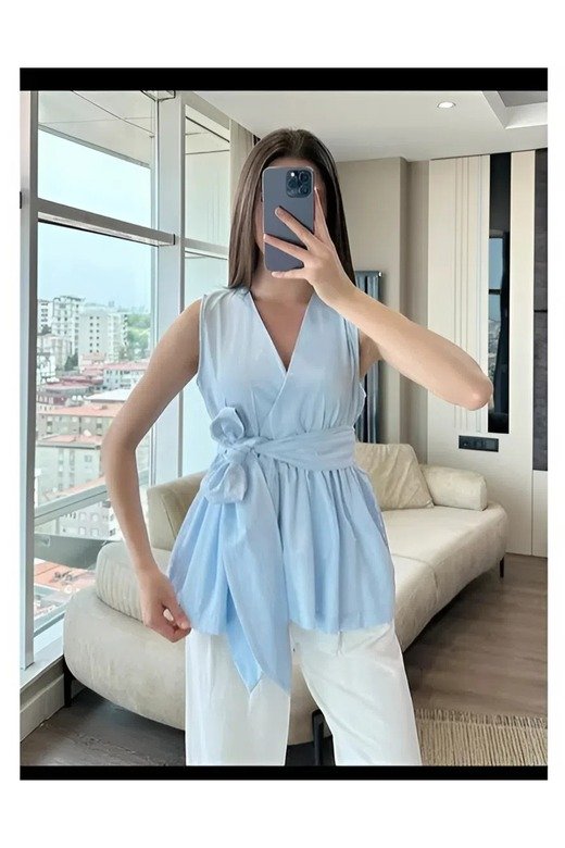 V Yaka Kuşaklı Fırfırlı Trend Tericotton Kumaş Bluz