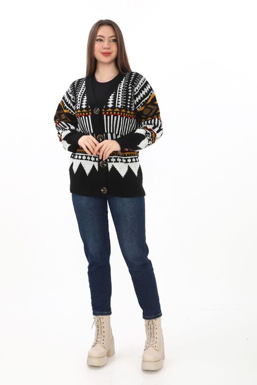 Oversize Düğmeli Örme Detaylı Triko Hırka