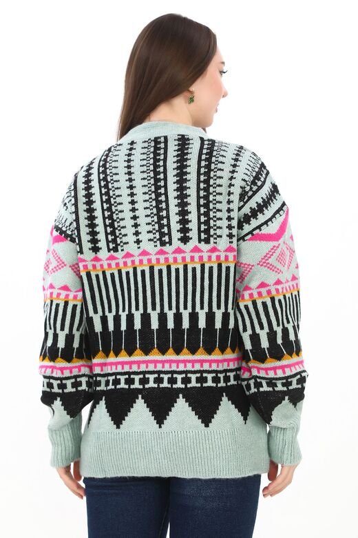 Oversize Düğmeli Örme Detaylı Triko Hırka